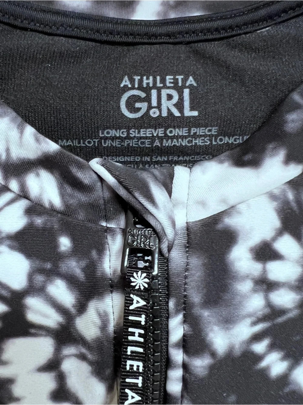 Athleta Girl Sz XL/14 Long Sleeve, One-Piece Rash Guard Maillot Swimsuit